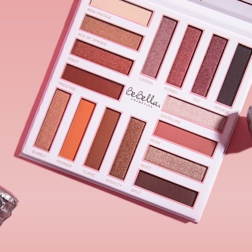 Eyeshadow palette